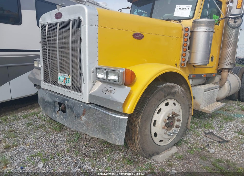 2001 PETERBILT 379 VIN: 1XP5DB9X21N498677