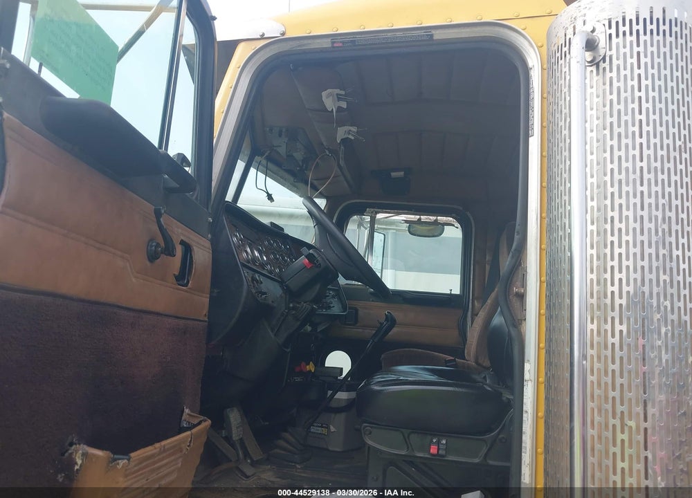 2001 PETERBILT 379 VIN: 1XP5DB9X21N498677