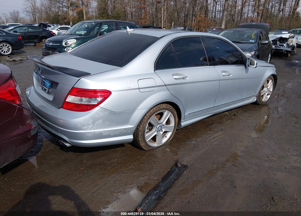 2011 MERCEDES-BENZ C 300 LUXURY 4MATIC/SPORT 4MATIC VIN: WDDGF8BB1BR162833