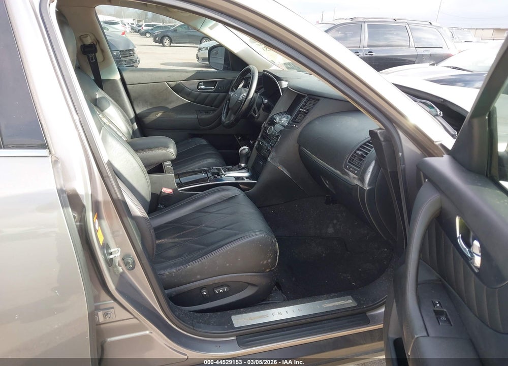 2009 INFINITI FX35 VIN: JNRAS18U89M104219