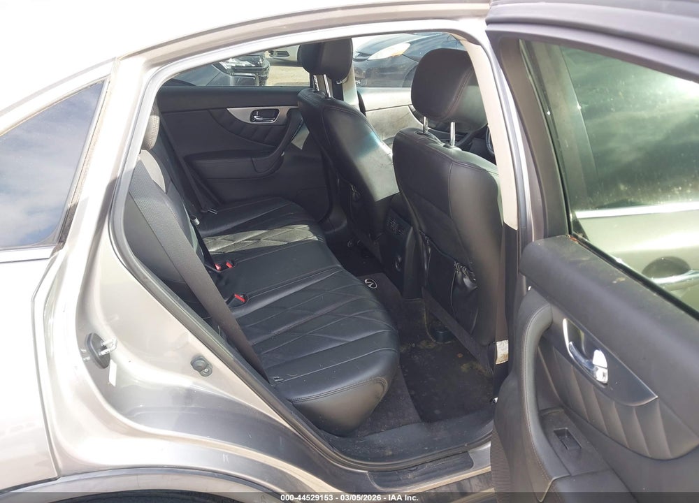 2009 INFINITI FX35 VIN: JNRAS18U89M104219