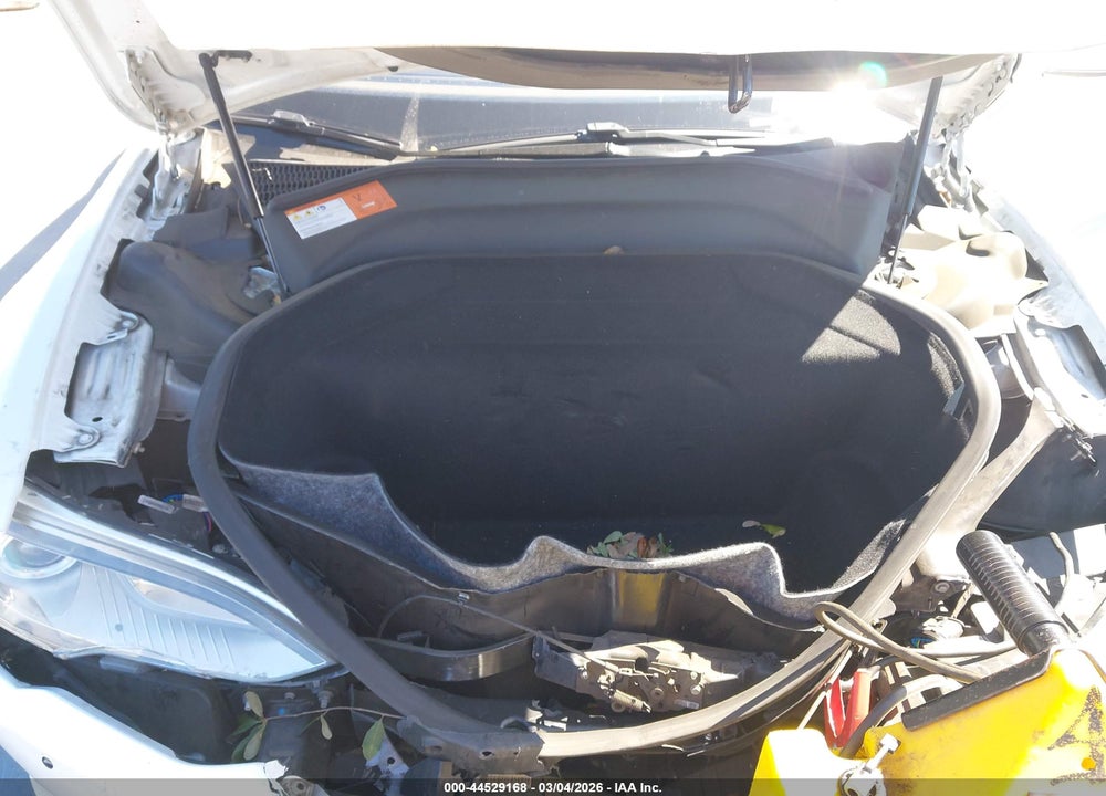 2014 TESLA MODEL S P85D VIN: 5YJSA1H28EFP63572
