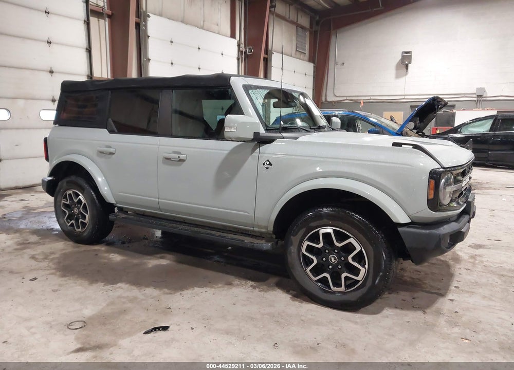 2021 FORD BRONCO OUTER BANKS VIN: 1FMDE5BHXMLB02070