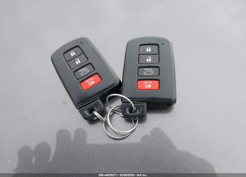 2014 TOYOTA HIGHLANDER LIMITED PLATINUM V6 VIN: 5TDDKRFH5ES048708