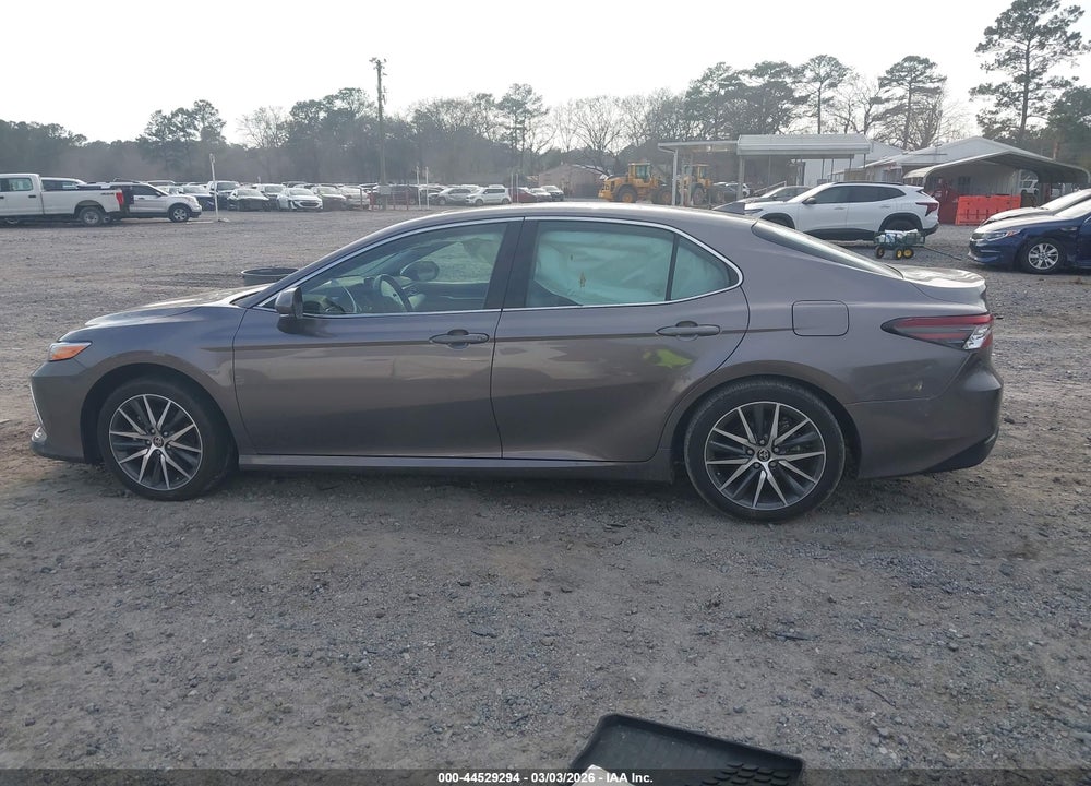2024 TOYOTA CAMRY HYBRID XLE VIN: 4T1F31AK8RU069625