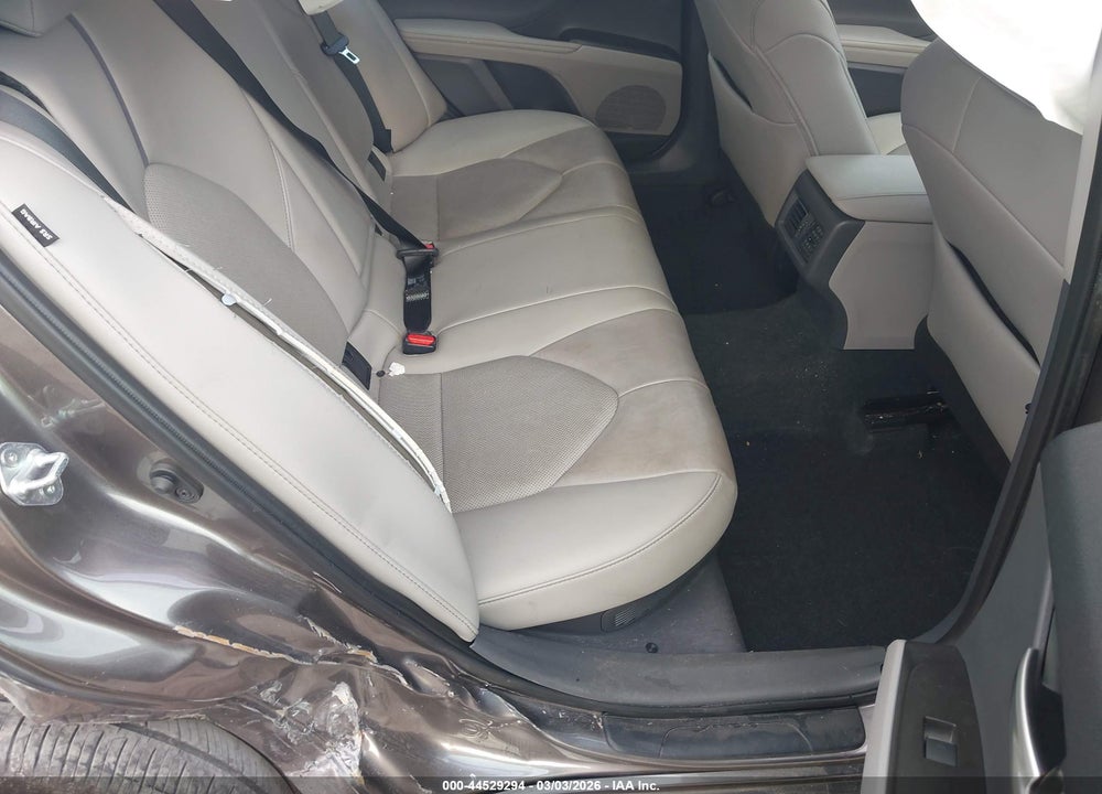 2024 TOYOTA CAMRY HYBRID XLE VIN: 4T1F31AK8RU069625