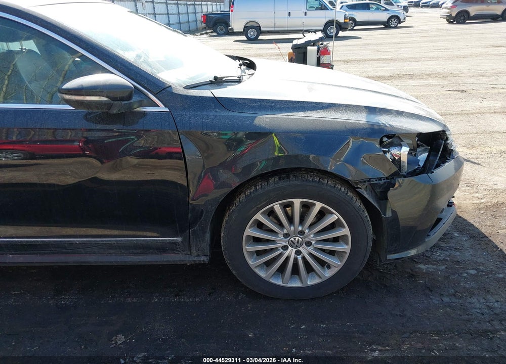 2016 VOLKSWAGEN PASSAT 1.8T SE VIN: 1VWBT7A32GC032407