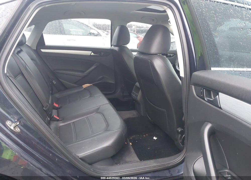2012 VOLKSWAGEN PASSAT 2.0L TDI SE VIN: 1VWBN7A34CC102302