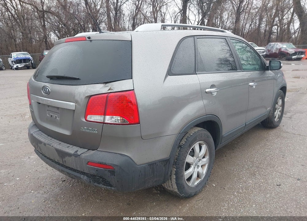 2012 KIA SORENTO LX V6 VIN: 5XYKTDA21CG271543