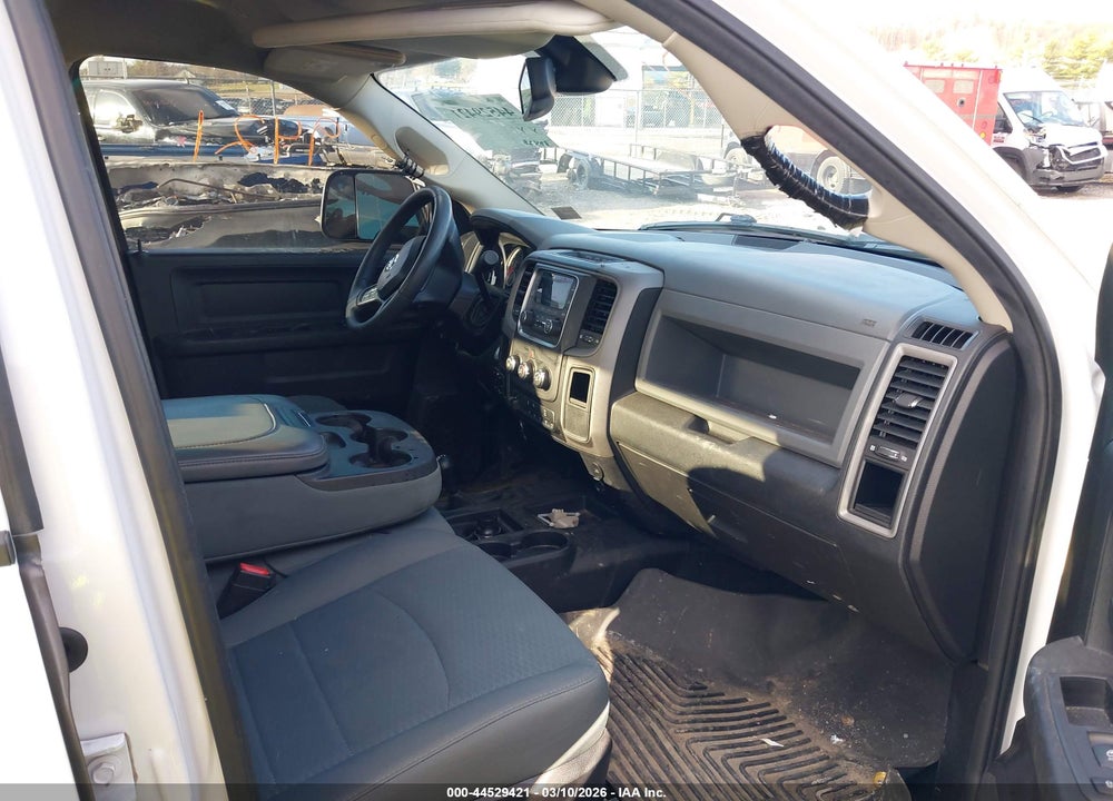 2018 RAM 3500 TRADESMAN  4X4 6'4 BOX VIN: 3C63R3CJ6JG267415