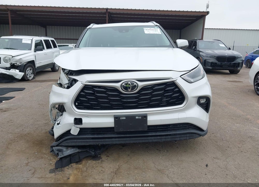 2023 TOYOTA HIGHLANDER XLE VIN: 5TDKDRAH6PS022291