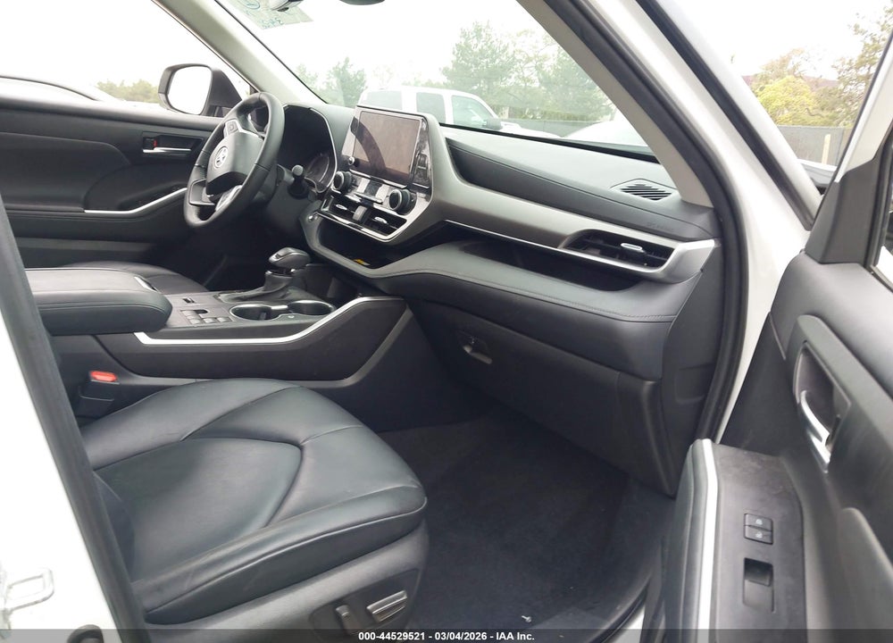 2023 TOYOTA HIGHLANDER XLE VIN: 5TDKDRAH6PS022291
