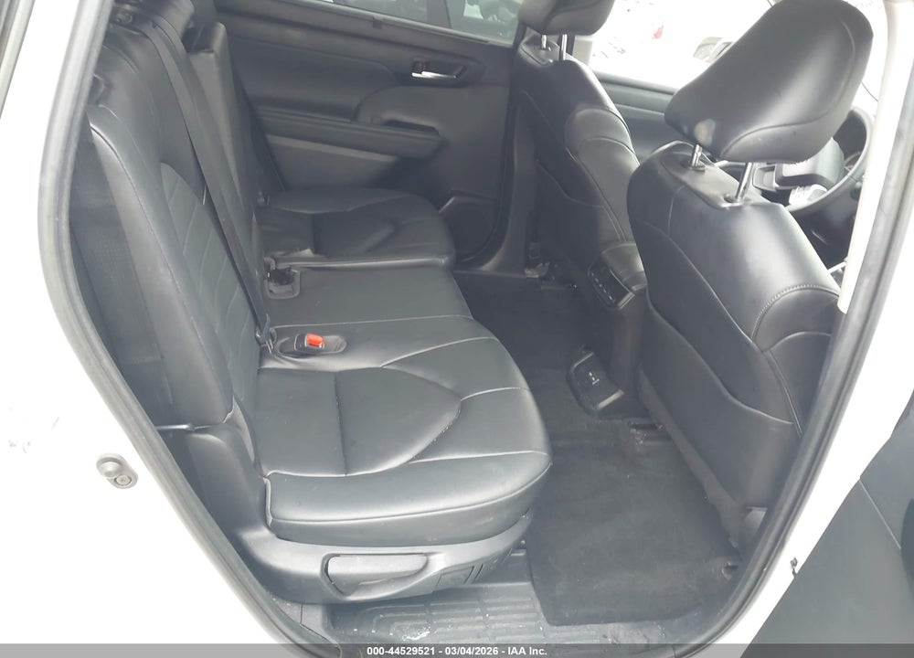 2023 TOYOTA HIGHLANDER XLE VIN: 5TDKDRAH6PS022291