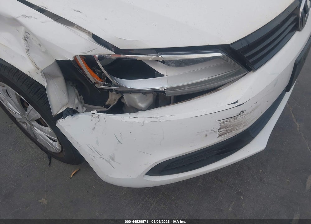 2012 VOLKSWAGEN JETTA 2.0L S VIN: 3VW2K7AJ0CM374464