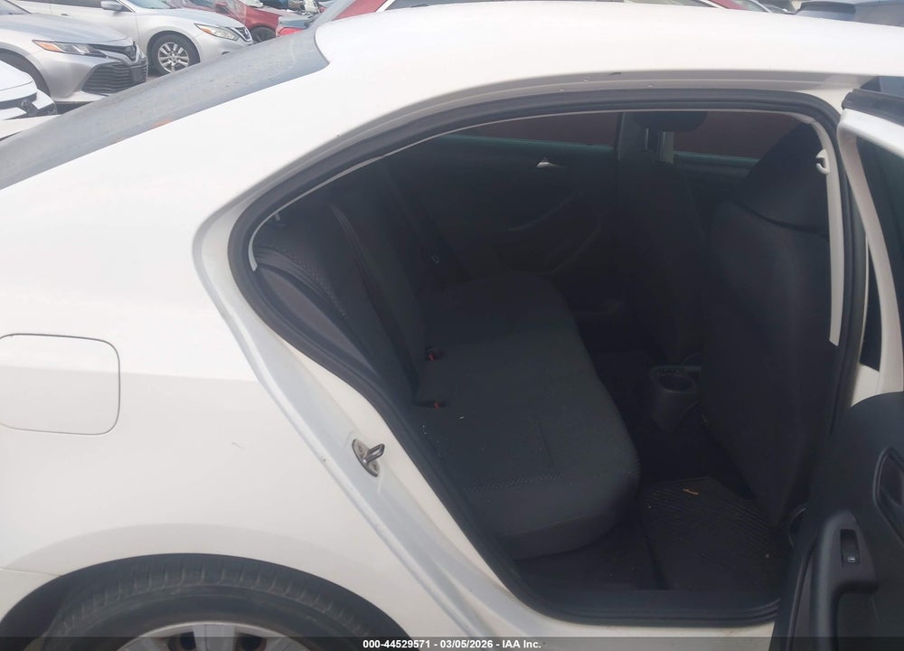 2012 VOLKSWAGEN JETTA 2.0L S VIN: 3VW2K7AJ0CM374464