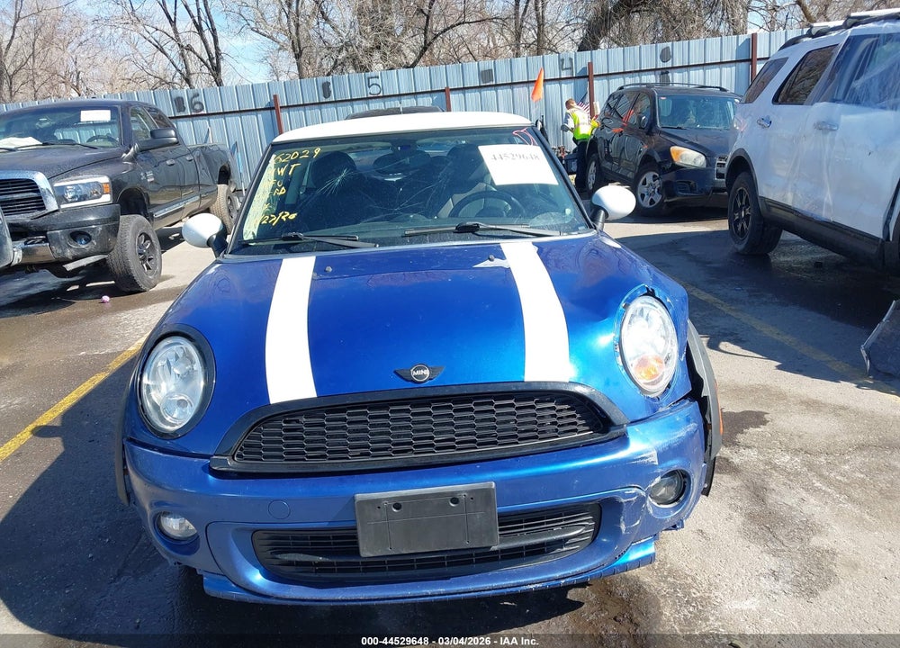 2012 MINI COOPER VIN: WMWSU3C58CT262029