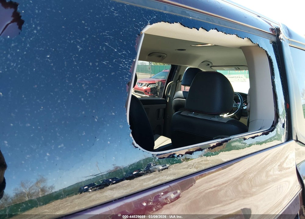 2019 KIA SEDONA EX VIN: KNDMB5C14K6556583