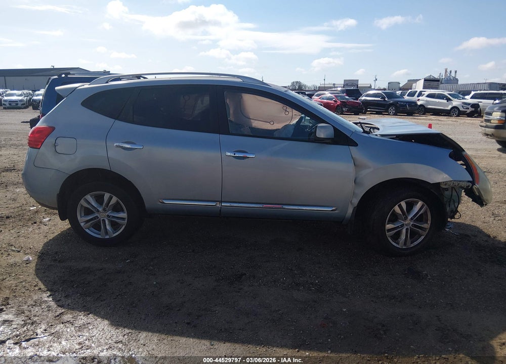 2013 NISSAN ROGUE S/SV VIN: JN8AS5MT4DW020730