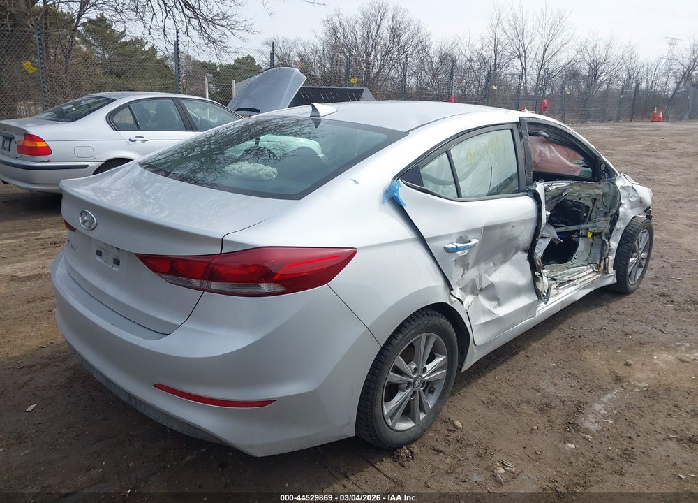2018 HYUNDAI ELANTRA SEL VIN: KMHD84LF3JU475567