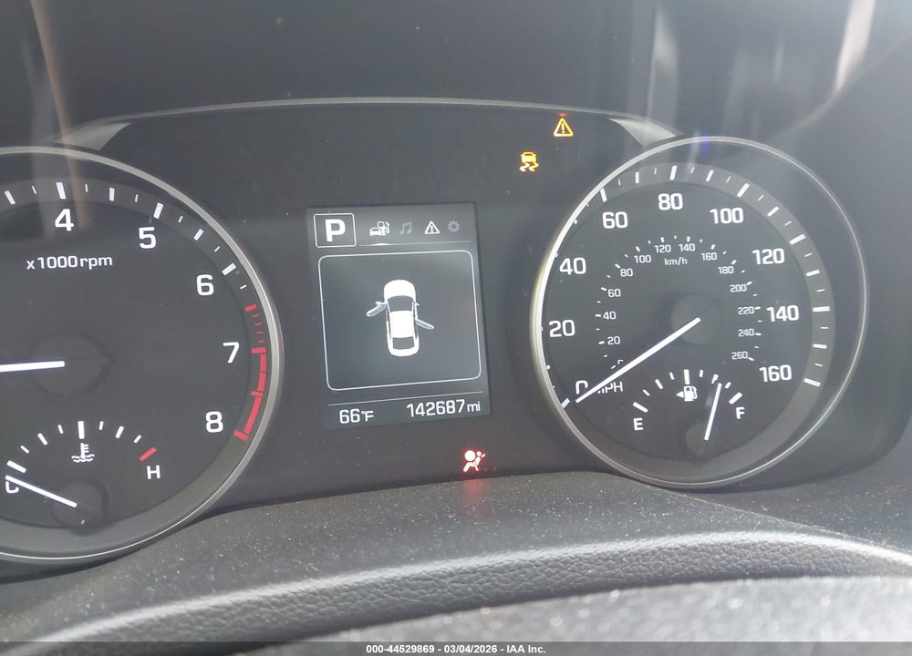 2018 HYUNDAI ELANTRA SEL VIN: KMHD84LF3JU475567