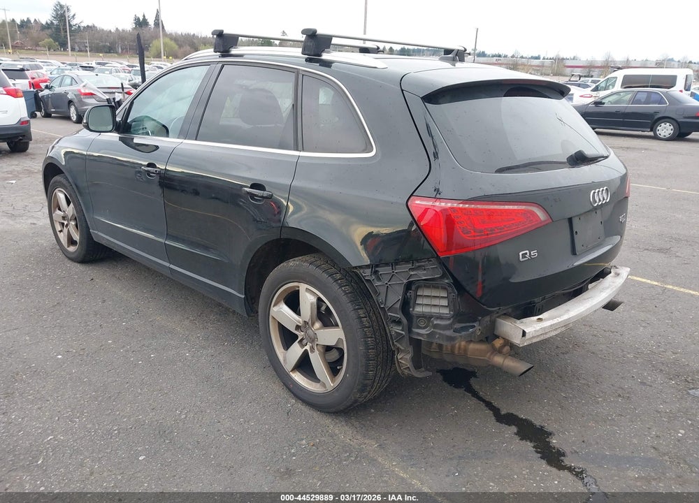2011 AUDI Q5 2.0T PREMIUM VIN: WA1LFAFP1BA085430