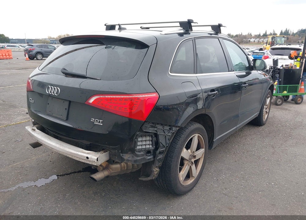 2011 AUDI Q5 2.0T PREMIUM VIN: WA1LFAFP1BA085430