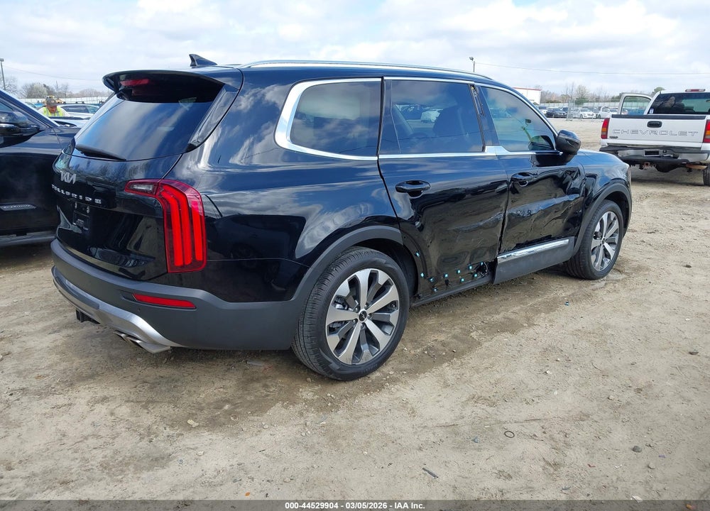 2022 KIA TELLURIDE EX VIN: 5XYP34HC5NG255675