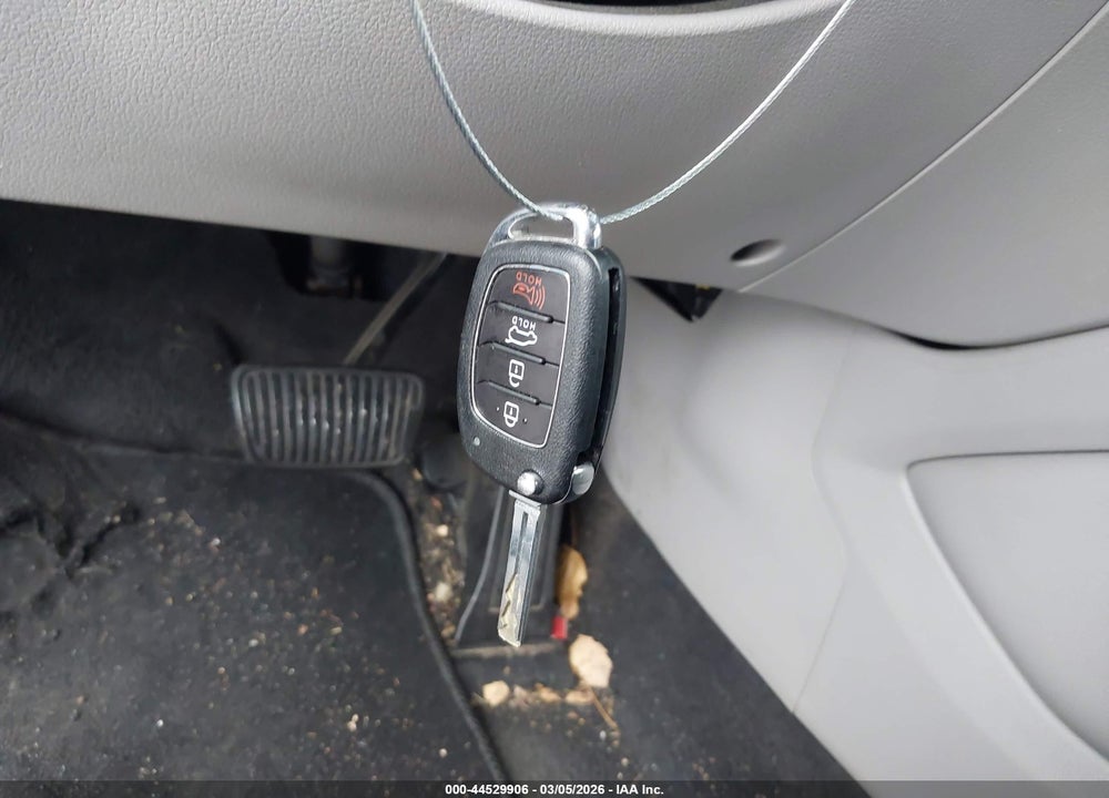 2019 HYUNDAI TUCSON SE VIN: KM8J23A40KU915651
