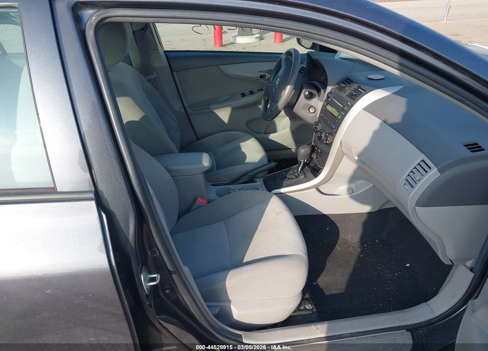 2009 TOYOTA COROLLA LE VIN: 1NXBU40E79Z131010