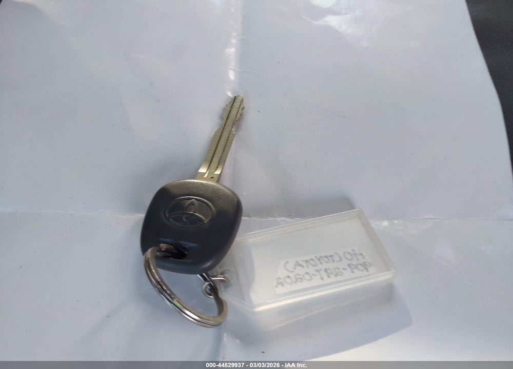 2005 TOYOTA SIENNA XLE VIN: 5TDZA22C65S278171
