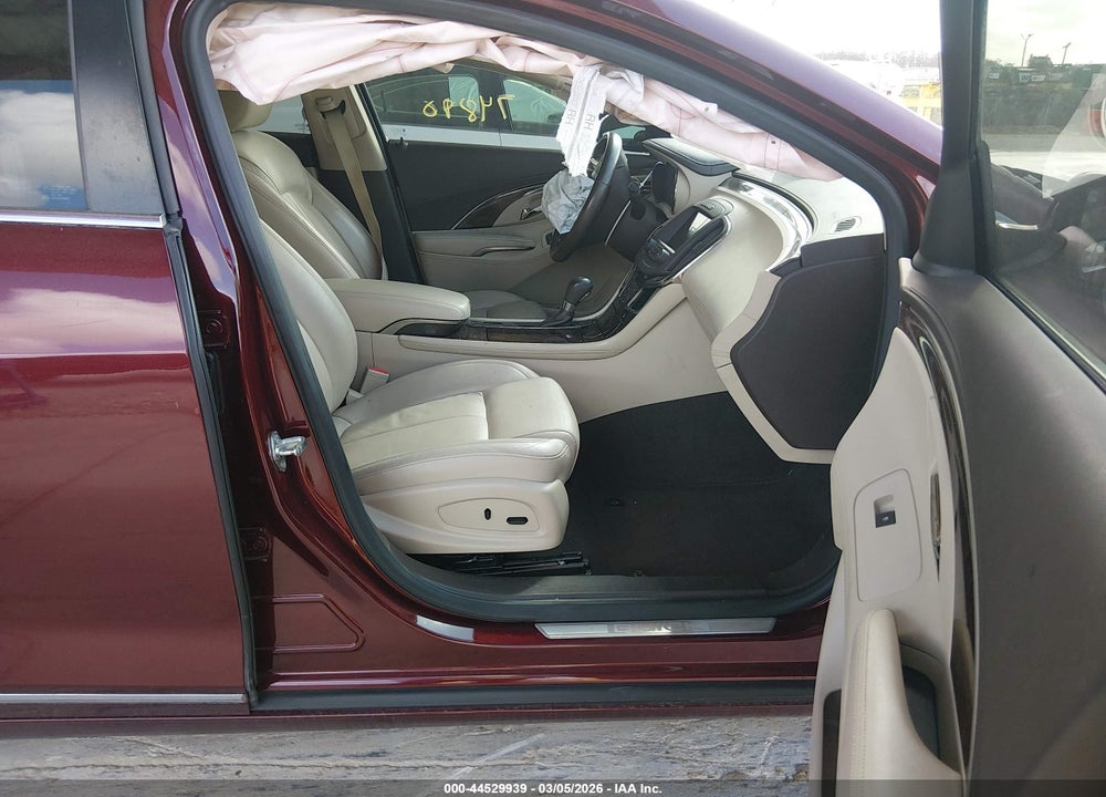 2015 BUICK LACROSSE LEATHER VIN: 1G4GB5G31FF132529