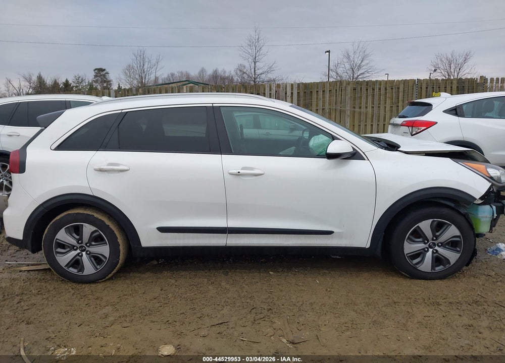 2017 KIA NIRO LX VIN: KNDCB3LC9H5076636