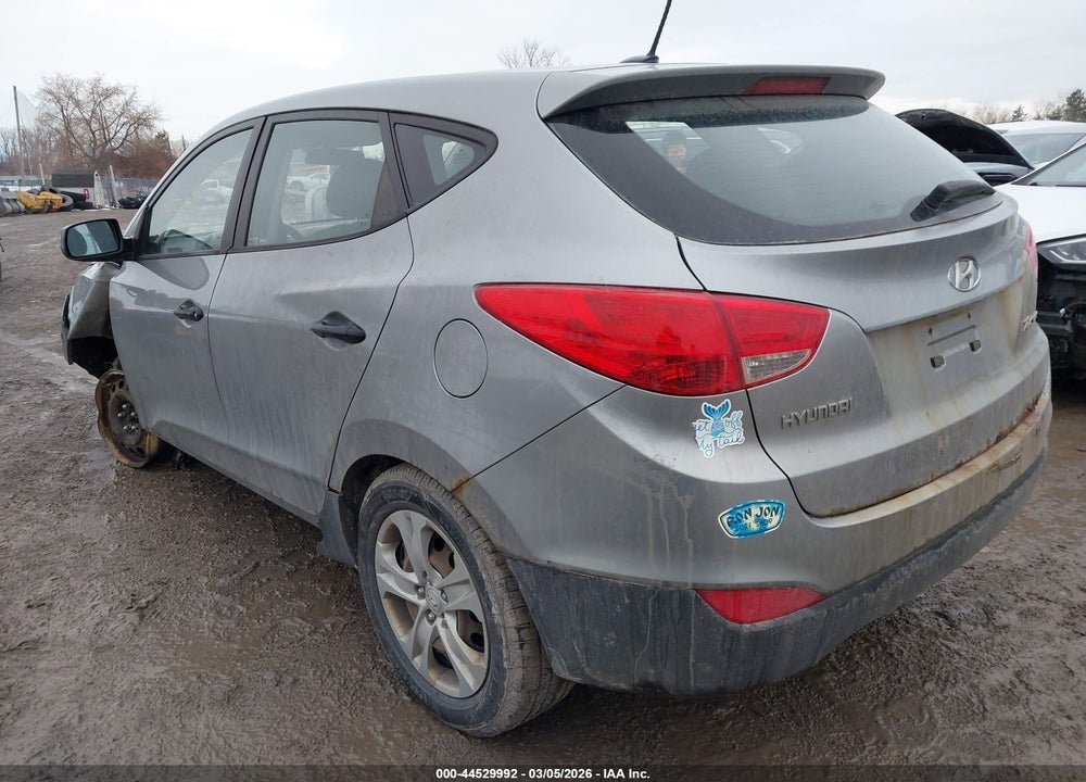 2010 HYUNDAI TUCSON GLS VIN: KM8JT3AC2AU081238