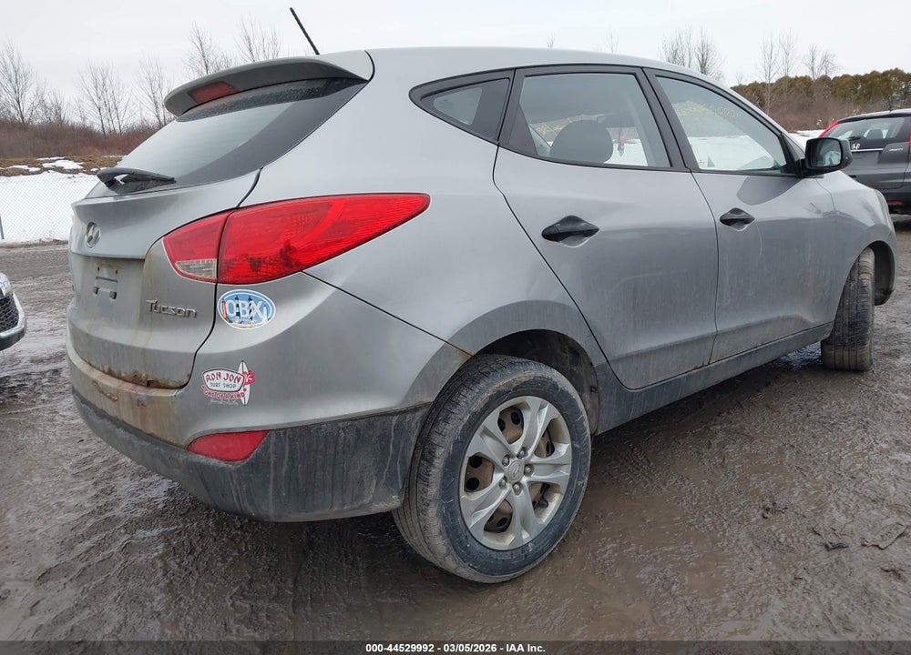 2010 HYUNDAI TUCSON GLS VIN: KM8JT3AC2AU081238