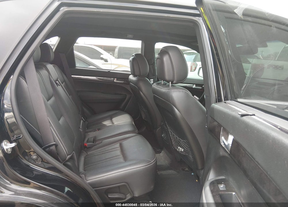 2014 KIA SORENTO LIMITED V6 VIN: 5XYKW4A74EG492527