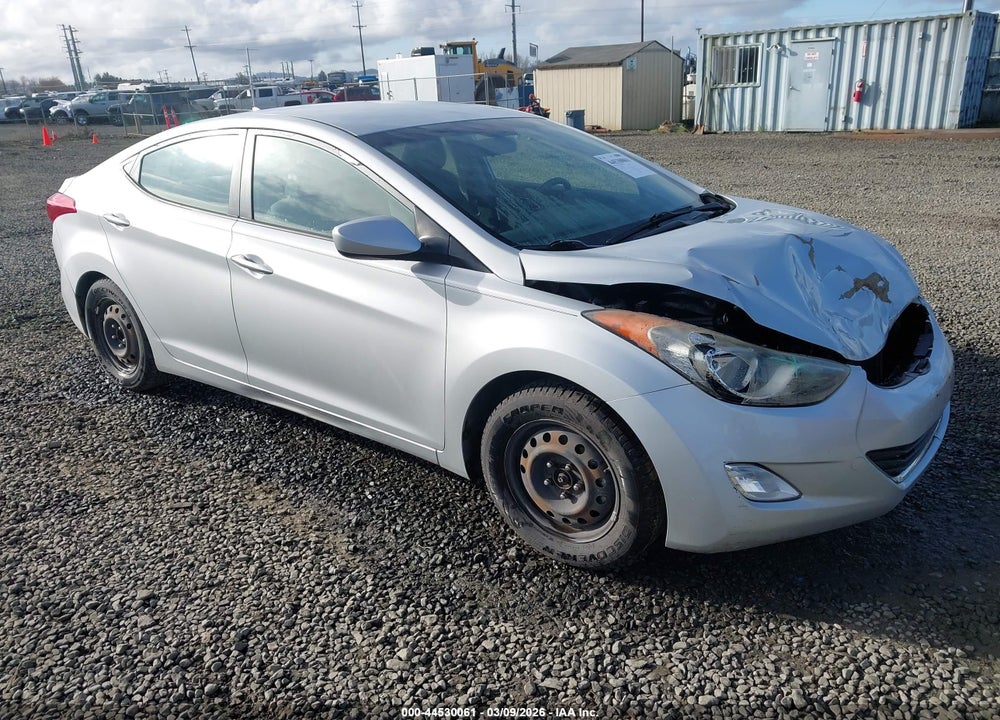 2013 HYUNDAI ELANTRA GLS VIN: KMHDH4AE6DU807290