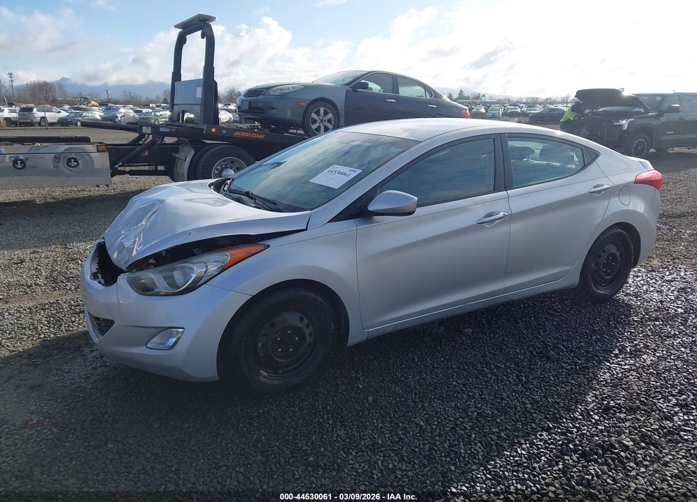 2013 HYUNDAI ELANTRA GLS VIN: KMHDH4AE6DU807290