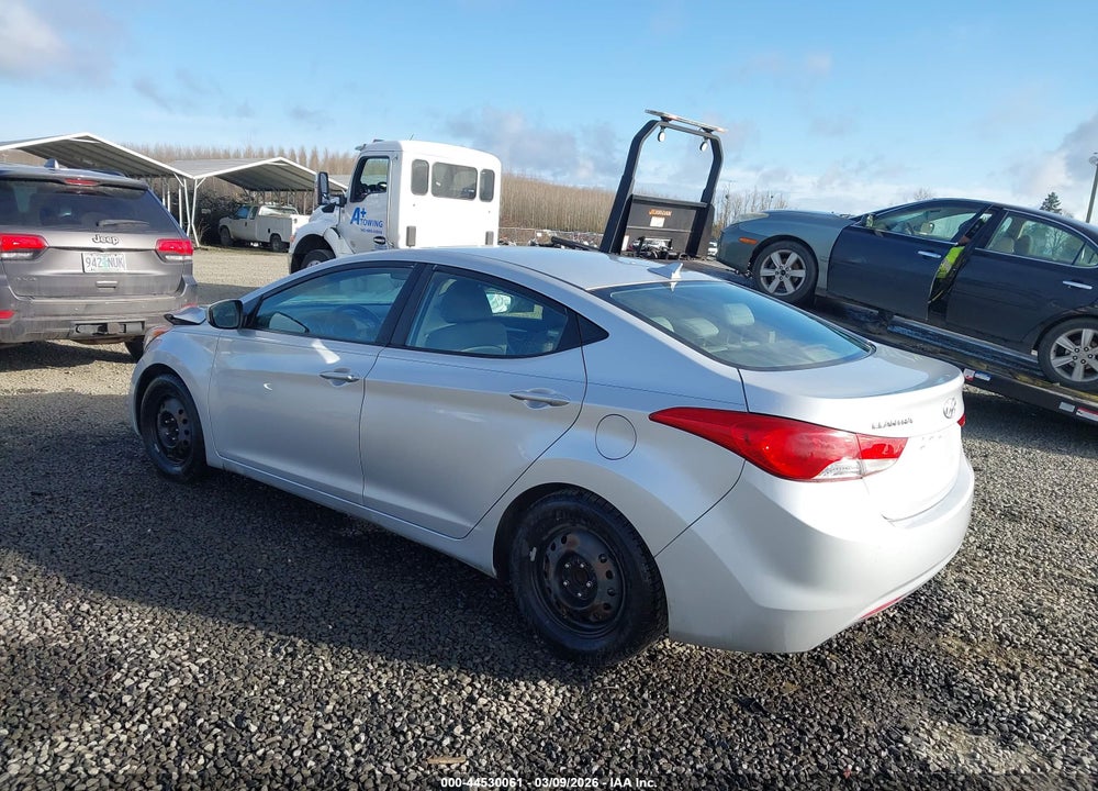 2013 HYUNDAI ELANTRA GLS VIN: KMHDH4AE6DU807290