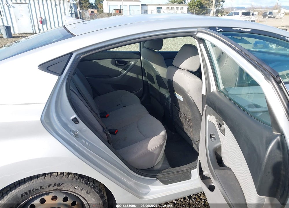 2013 HYUNDAI ELANTRA GLS VIN: KMHDH4AE6DU807290