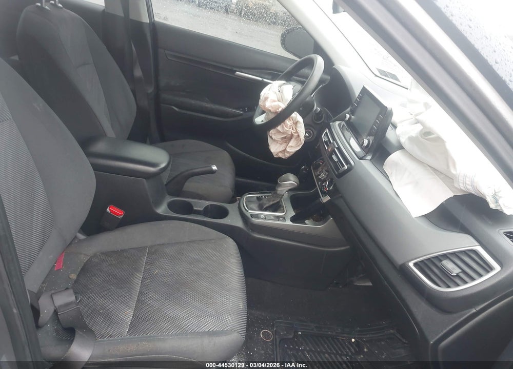 2021 KIA SELTOS LX VIN: KNDEPCAA5M7046009