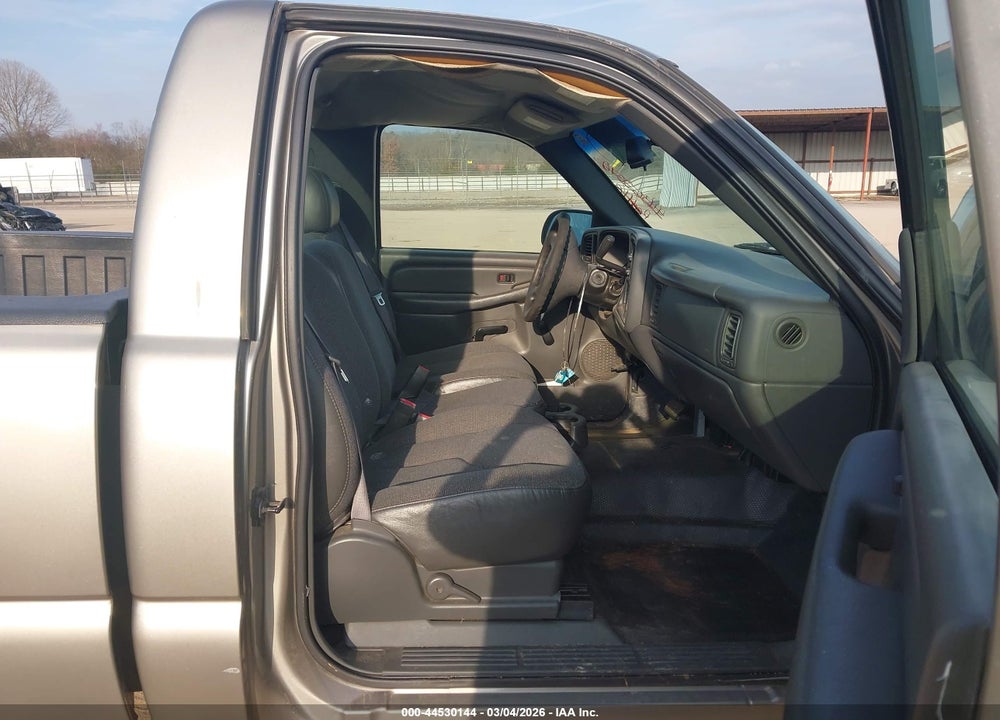 2003 GMC SIERRA 1500 WORK TRUCK VIN: 1GTEC14V13Z262909