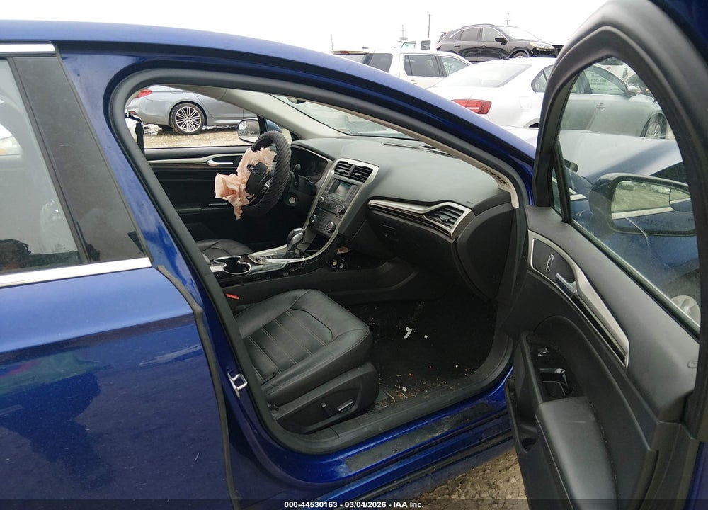 2015 FORD FUSION SE VIN: 3FA6P0HD4FR204795