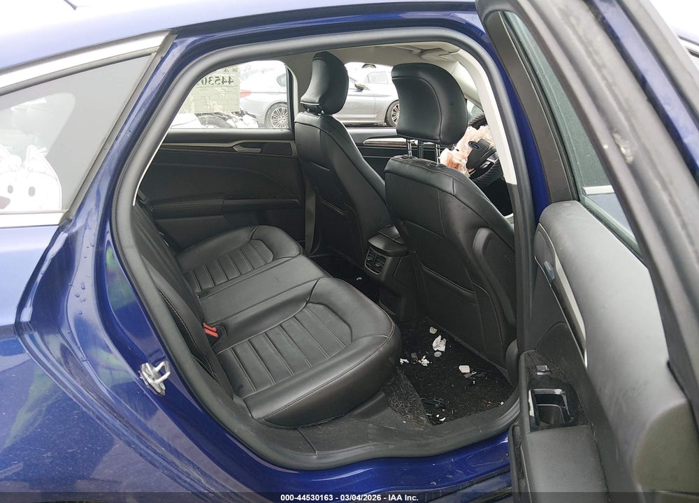 2015 FORD FUSION SE VIN: 3FA6P0HD4FR204795