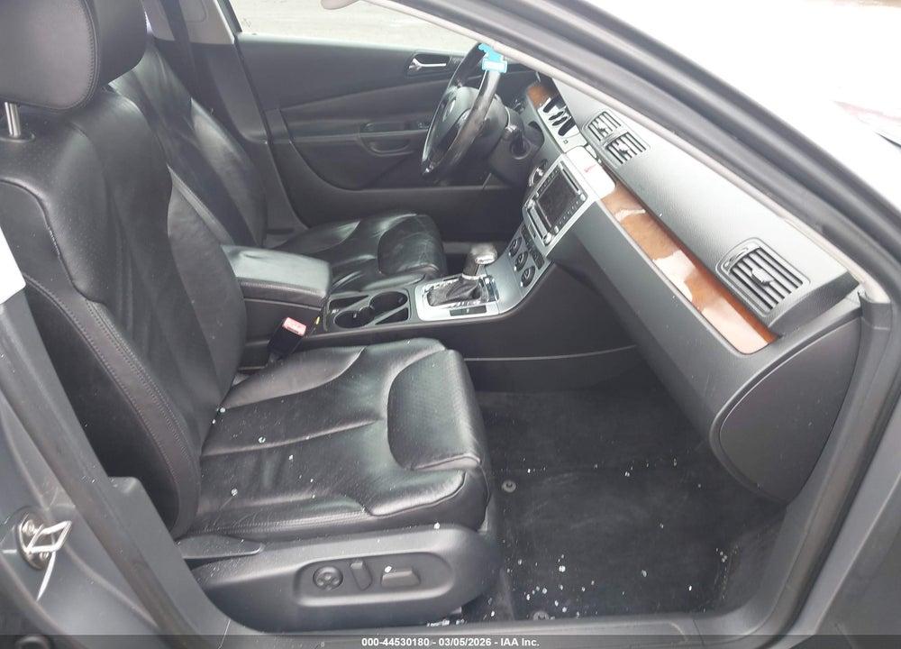 2008 VOLKSWAGEN PASSAT LUX VIN: WVWEK73C28P044423