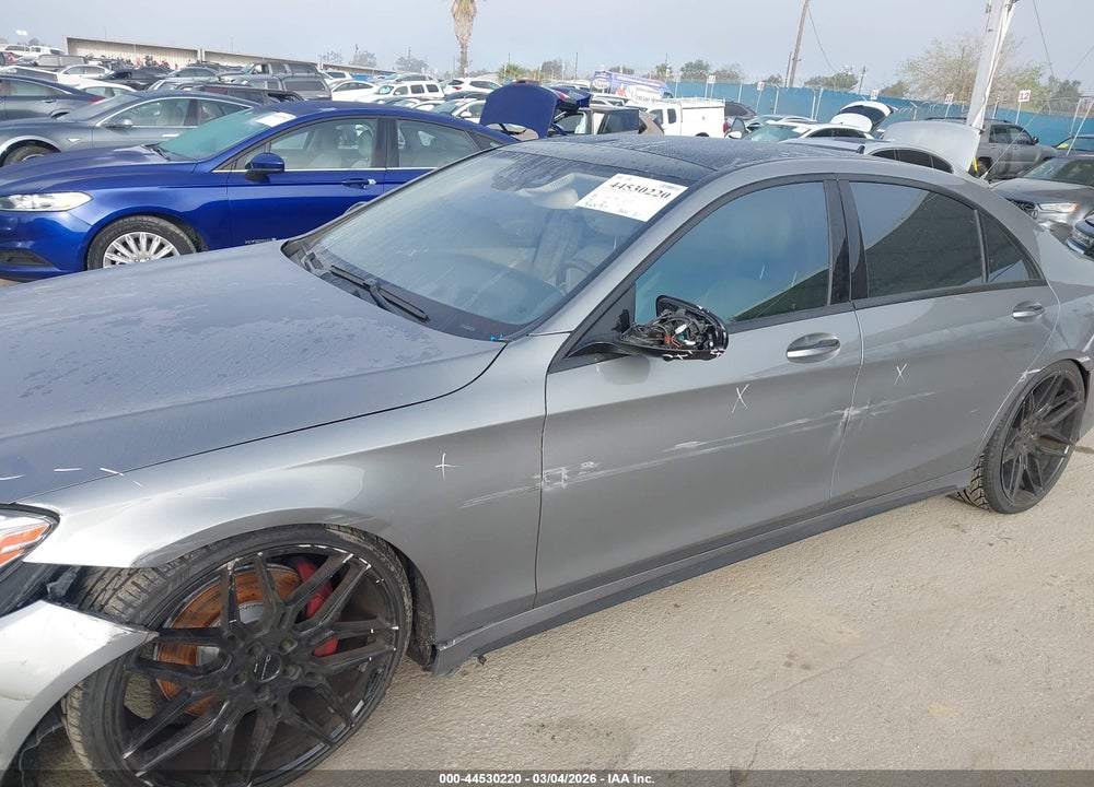 2015 MERCEDES-BENZ S 550 VIN: WDDUG8CBXFA187359