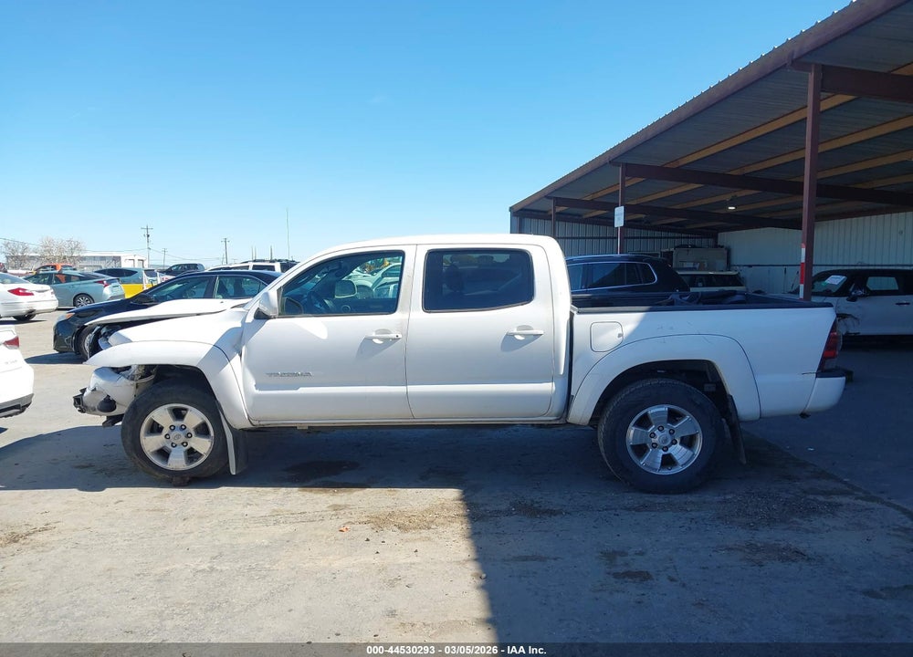 2011 TOYOTA TACOMA BASE V6 VIN: 3TMLU4EN1BM065727