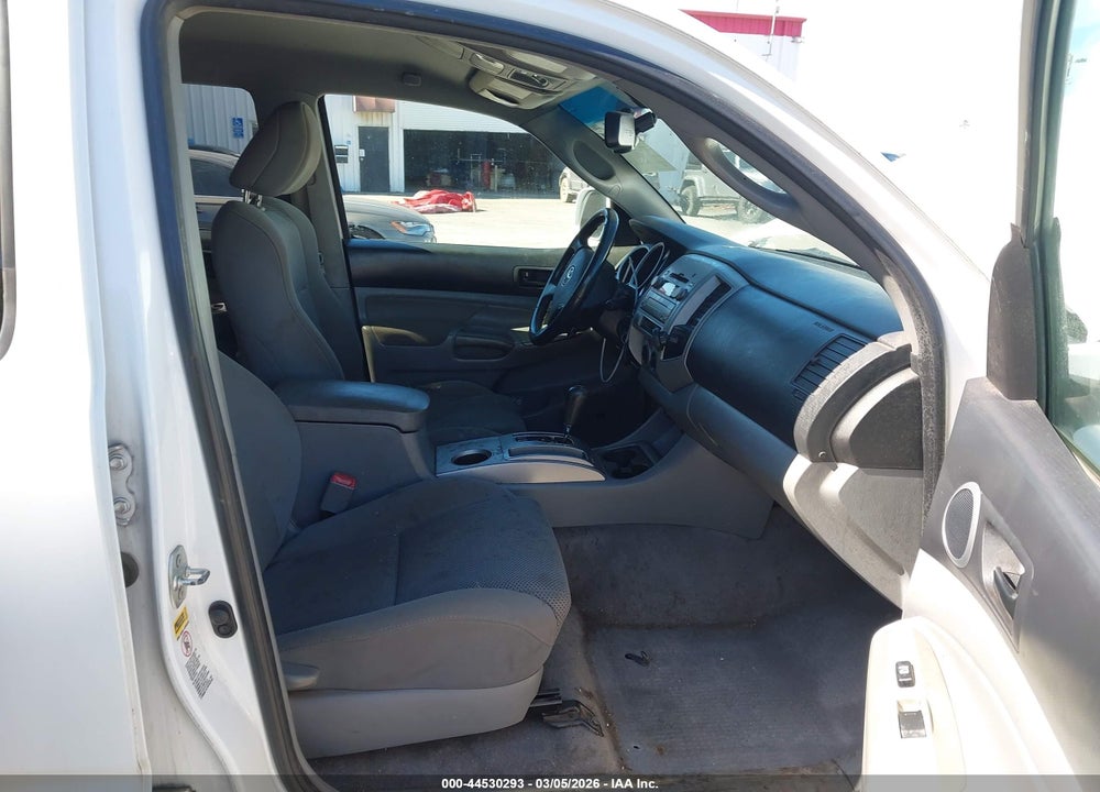 2011 TOYOTA TACOMA BASE V6 VIN: 3TMLU4EN1BM065727