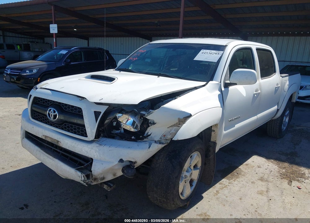 2011 TOYOTA TACOMA BASE V6 VIN: 3TMLU4EN1BM065727