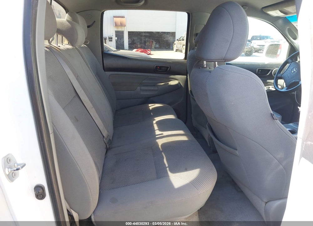 2011 TOYOTA TACOMA BASE V6 VIN: 3TMLU4EN1BM065727