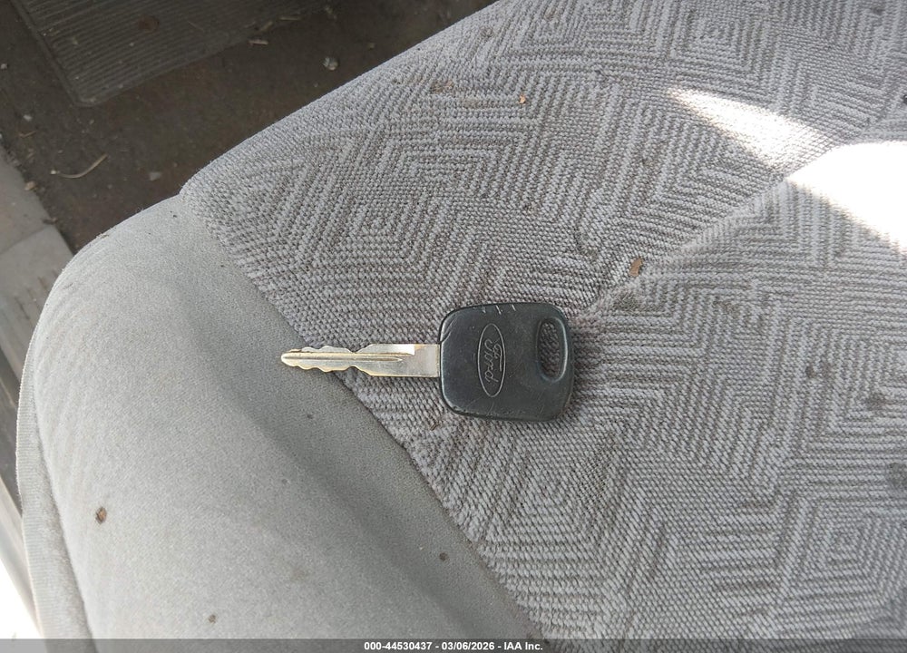 1999 FORD EXPLORER XL/XLT VIN: 1FMZU32X7XUB16785